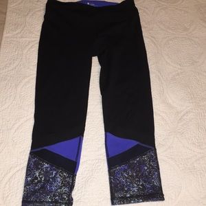 Gaiam Women’s Leggings (Capri)